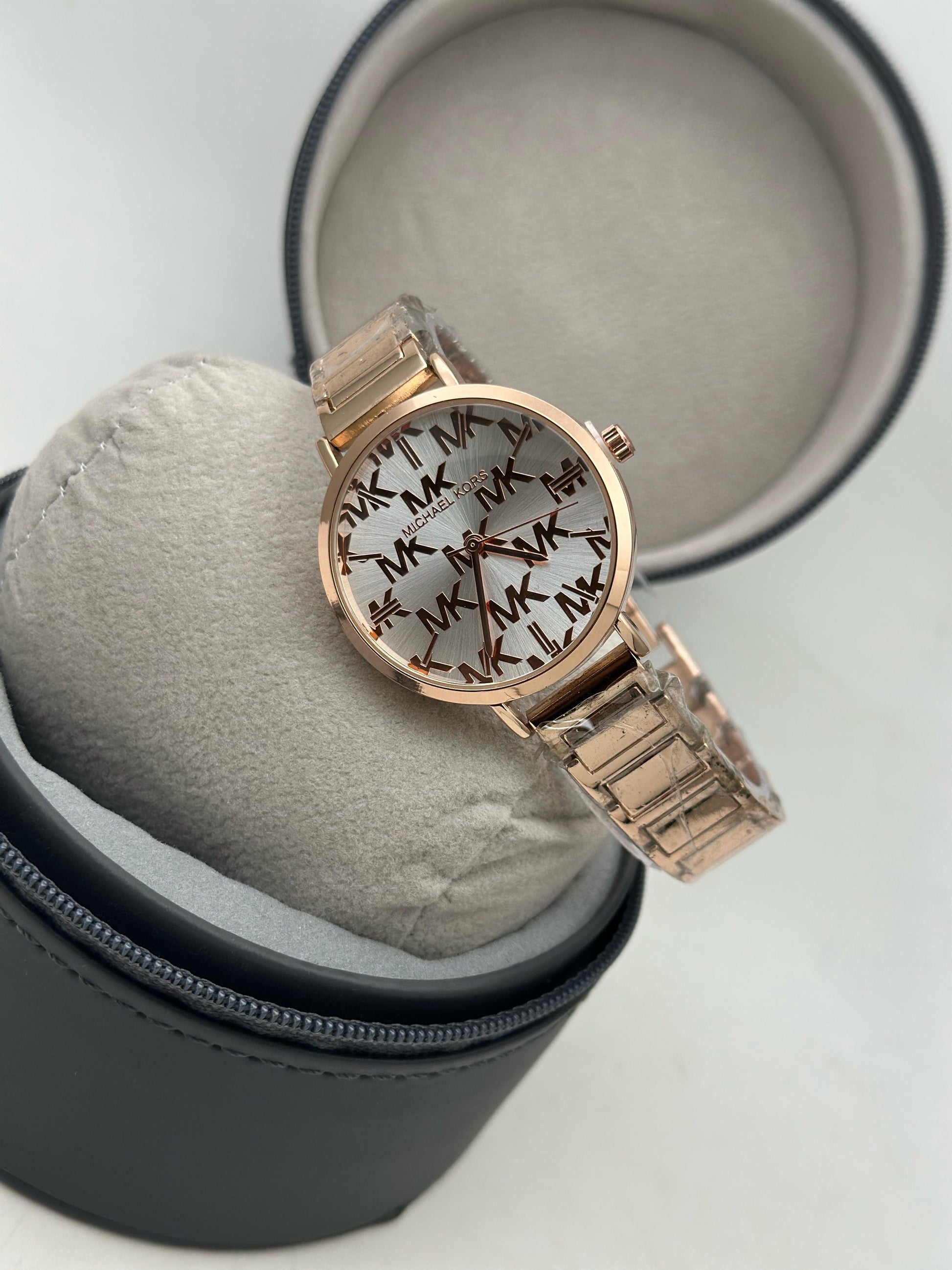 Michael Kors Rose Gold Quartz Movement maurya watch