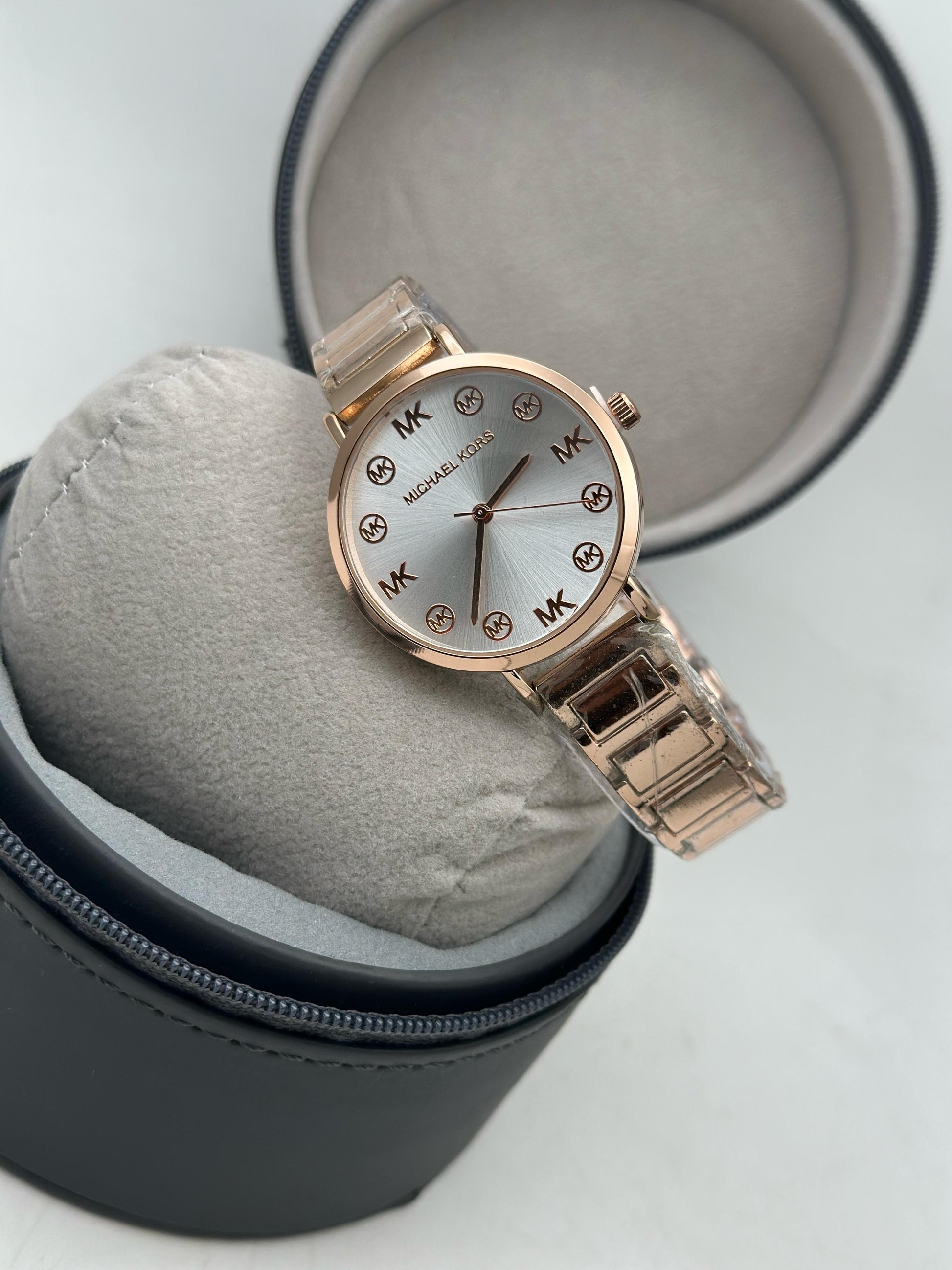 Michael Kors Rose Gold Quartz Movement maurya watch