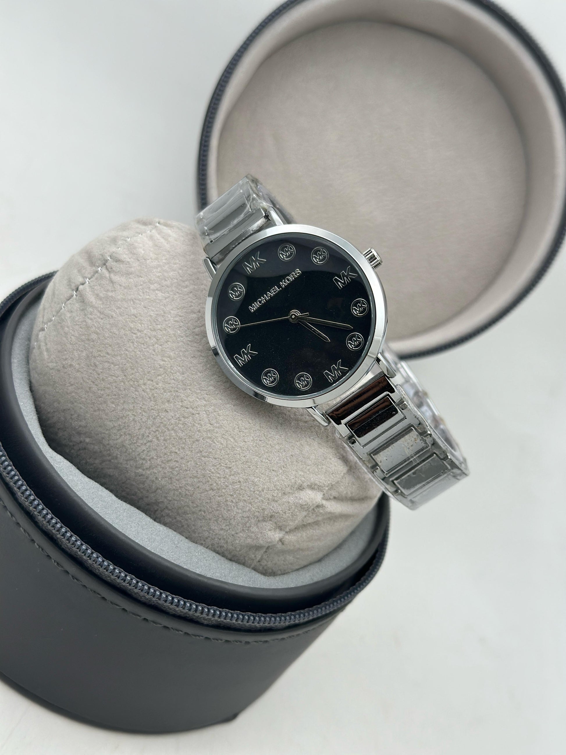 Michael Kors Rose Gold Quartz Movement maurya watch