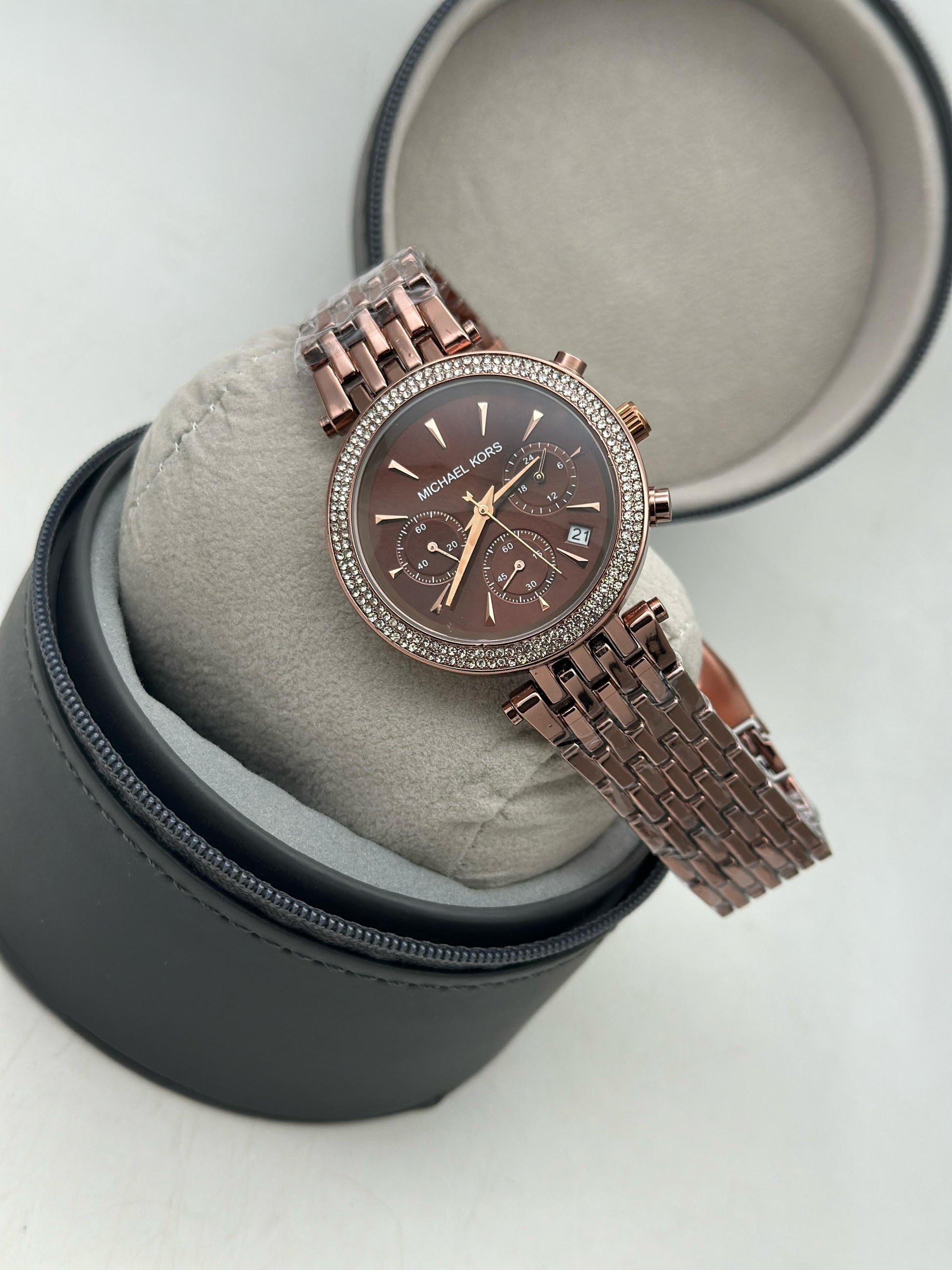 Michael Kors Chronograph Rose Gold First Copy Watch – Quartz Movement maurya watch