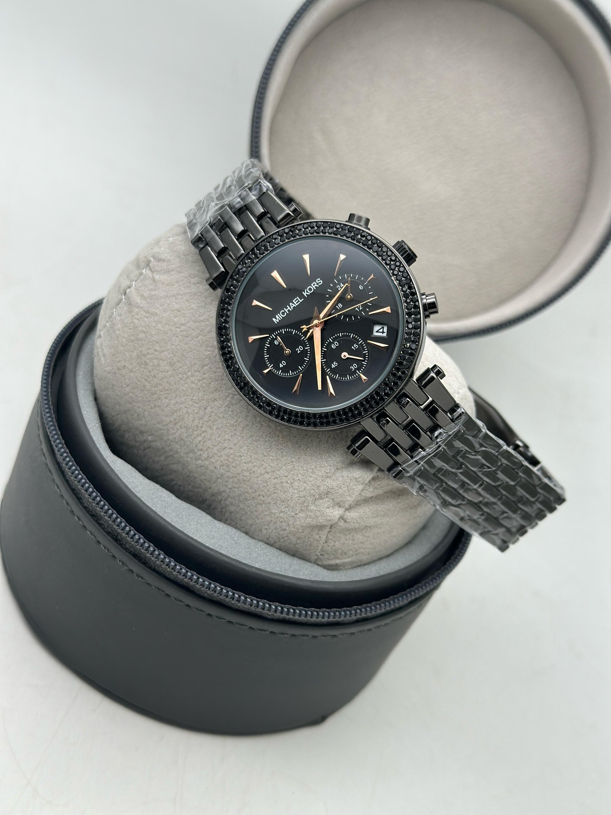Michael Kors Chronograph Rose Gold First Copy Watch – Quartz Movement maurya watch