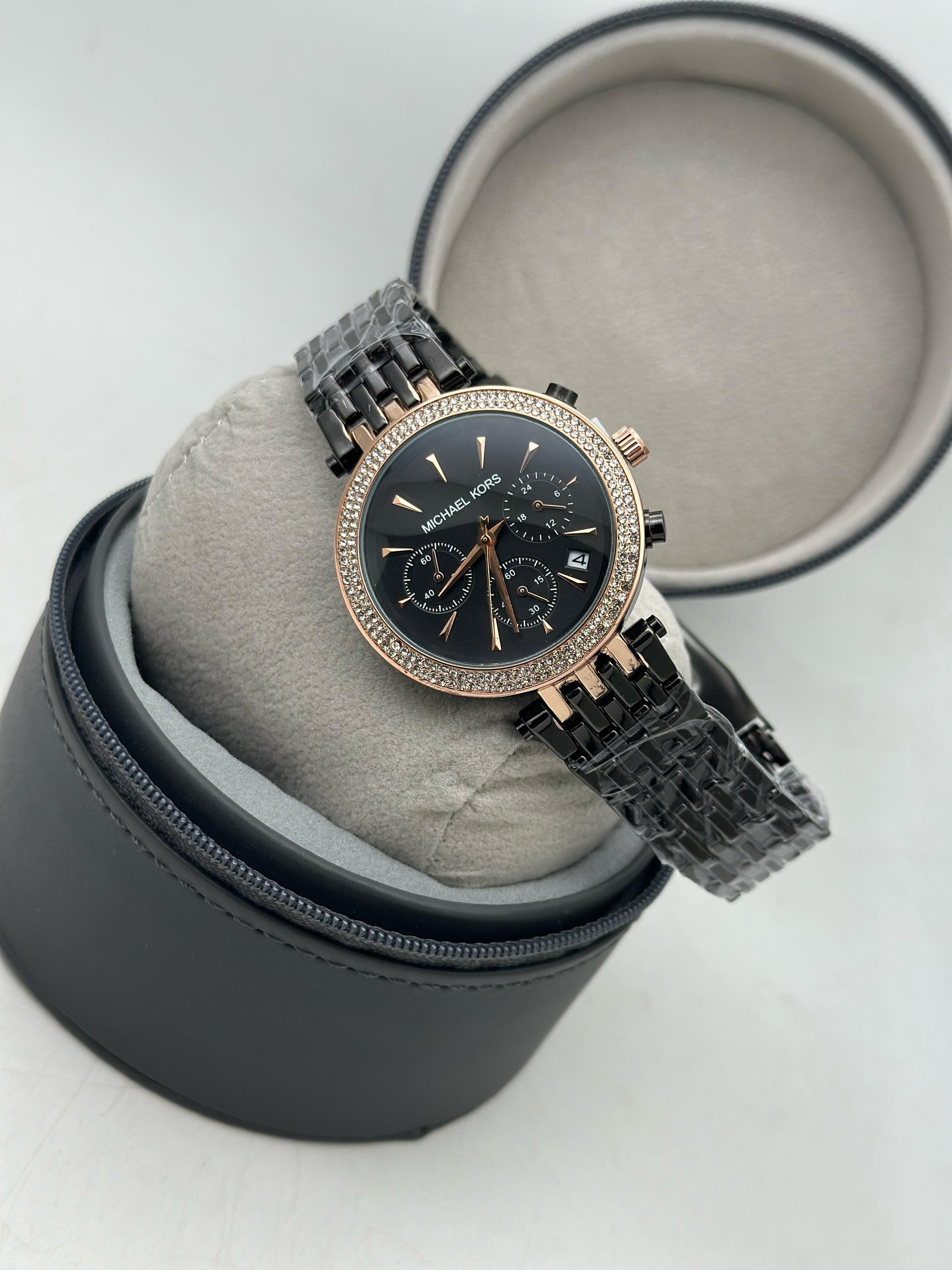 Michael Kors Chronograph Rose Gold First Copy Watch – Quartz Movement maurya watch