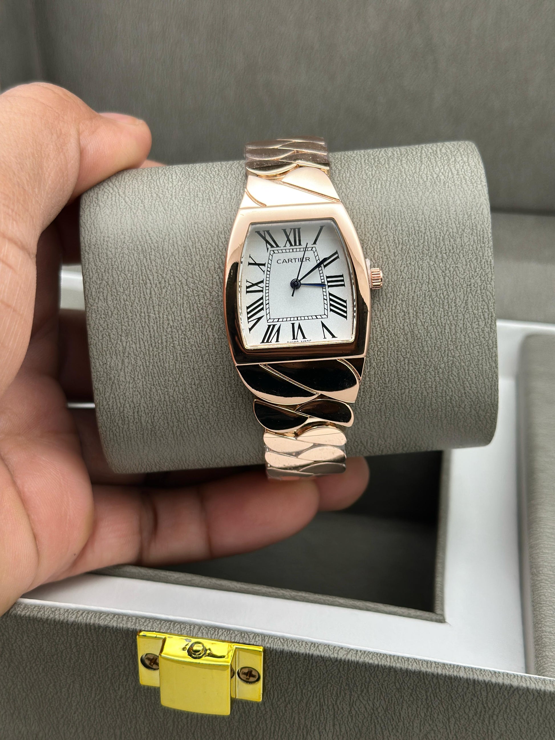 Cartier women watch for her maurya watch