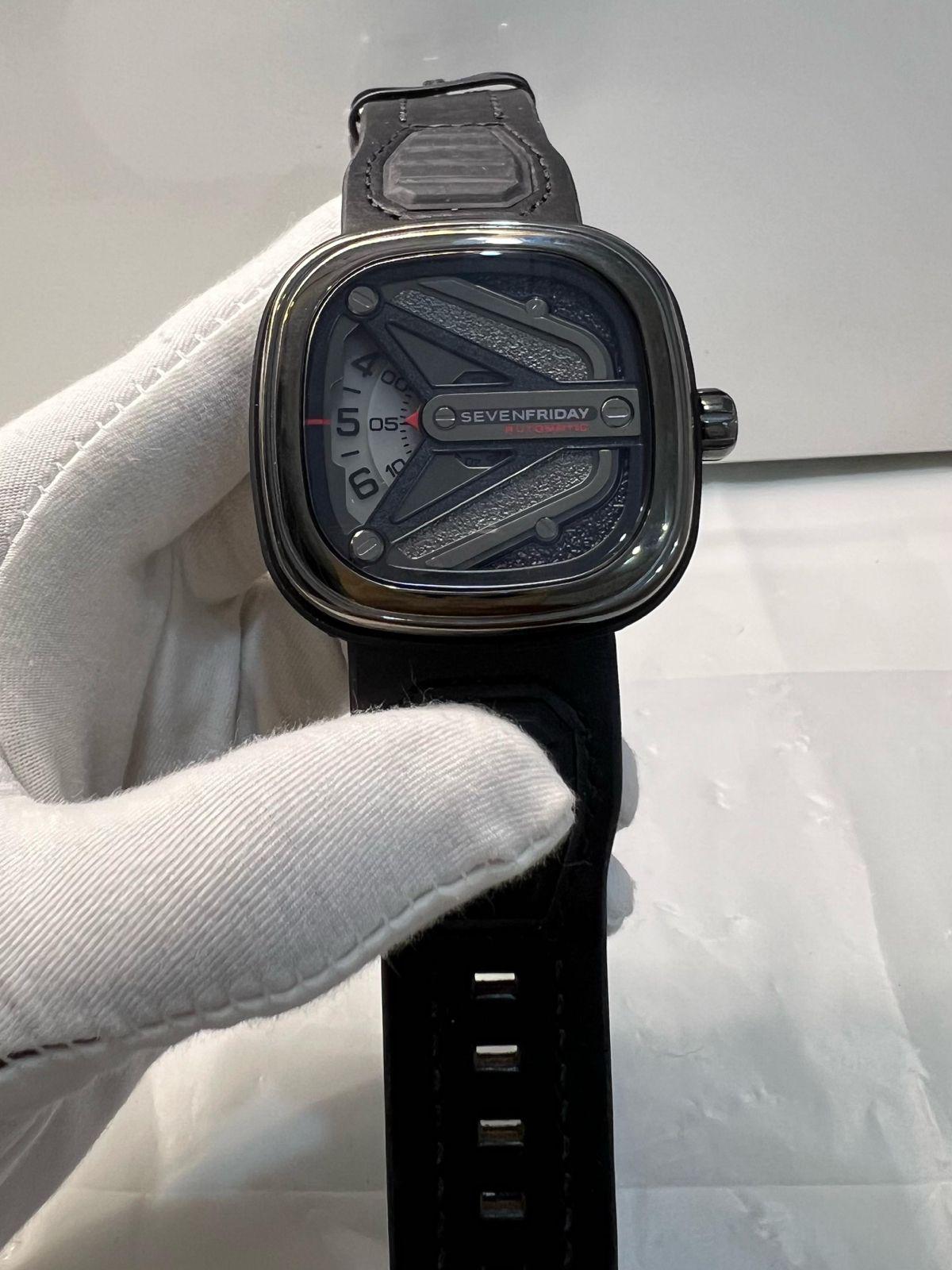Shaven friday high quality  maurya watch