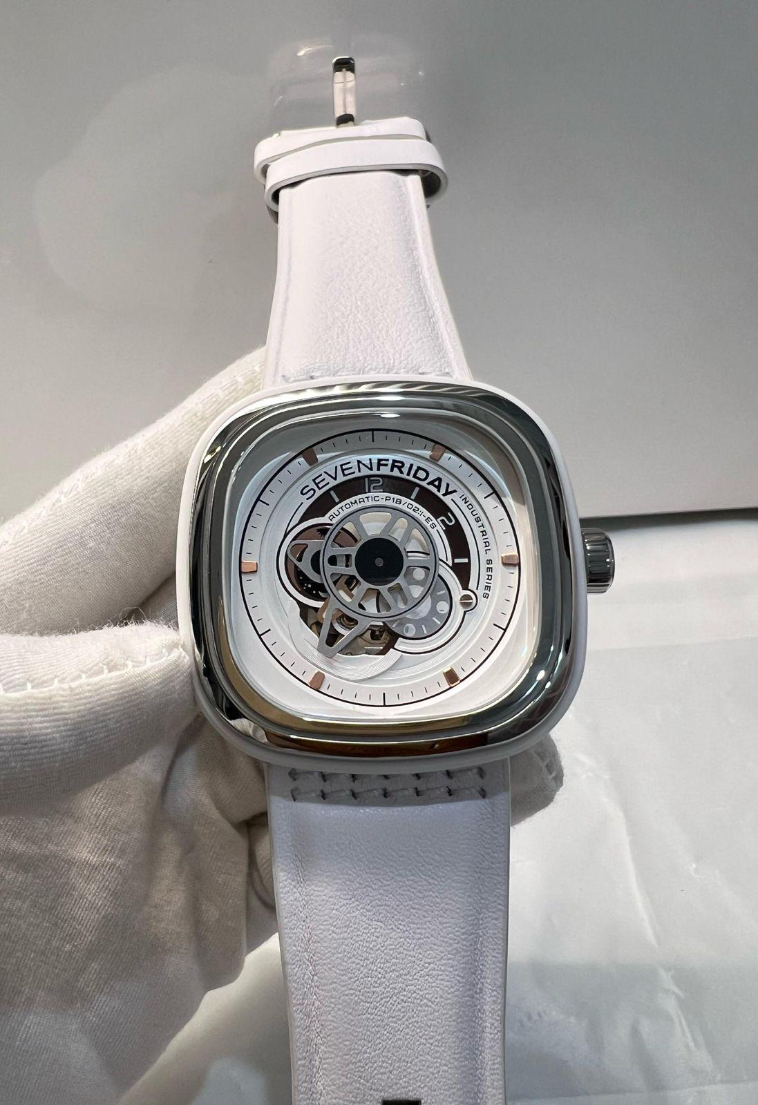 Shaven friday high quality  maurya watch