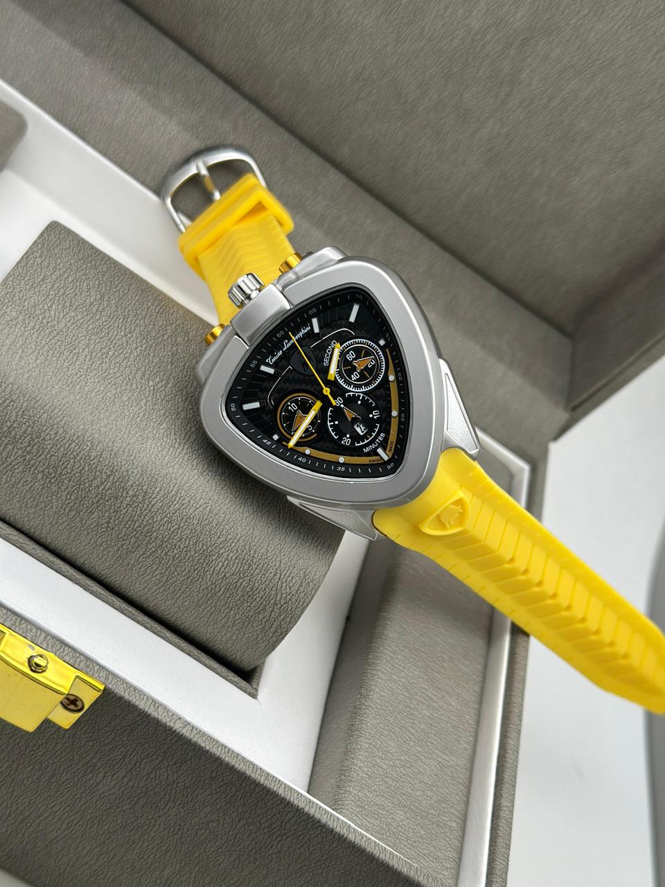 Lamborghini men’s watch date working maurya watch