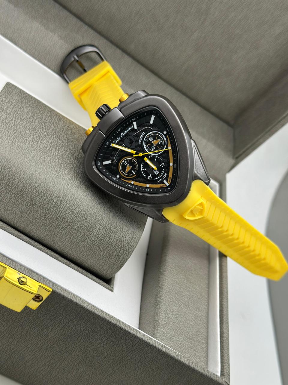 Lamborghini men’s watch date working maurya watch