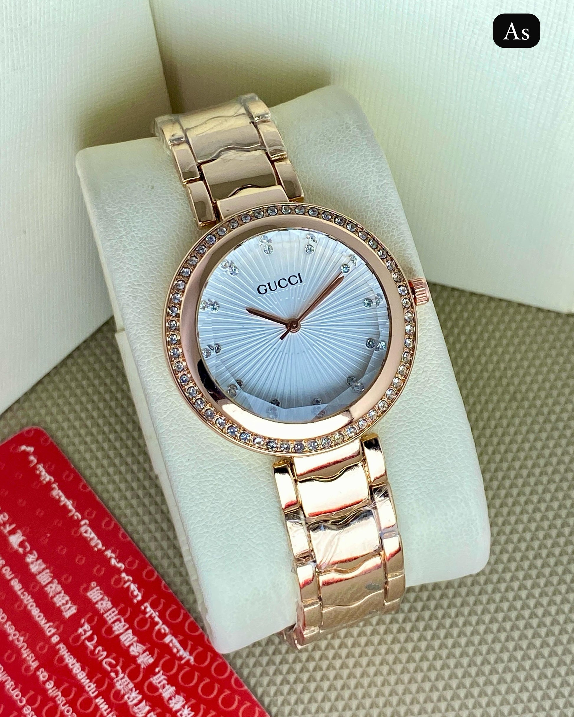 Gucci for ladies just in 999 /- maurya watch