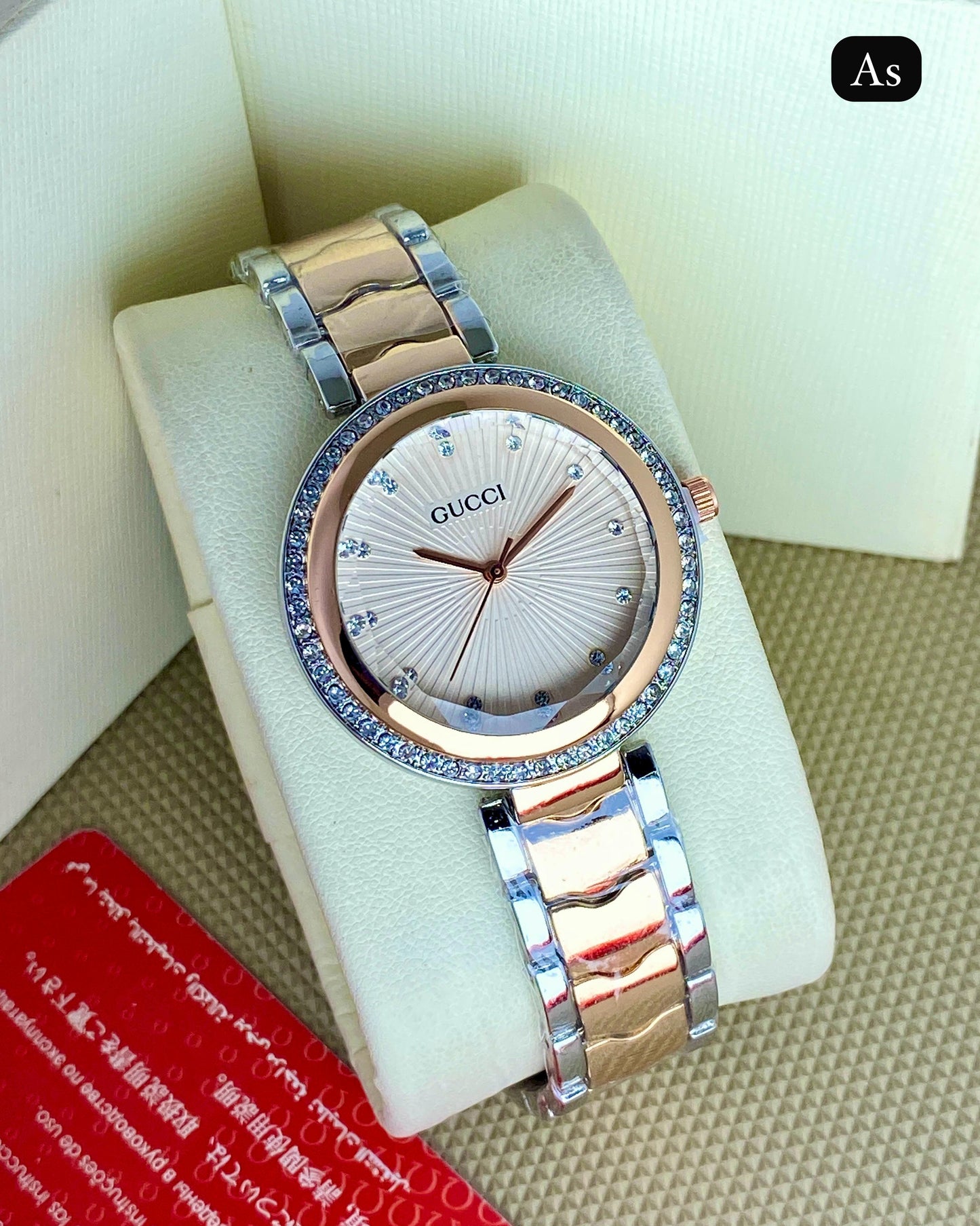 Gucci for ladies just in 999 /- maurya watch