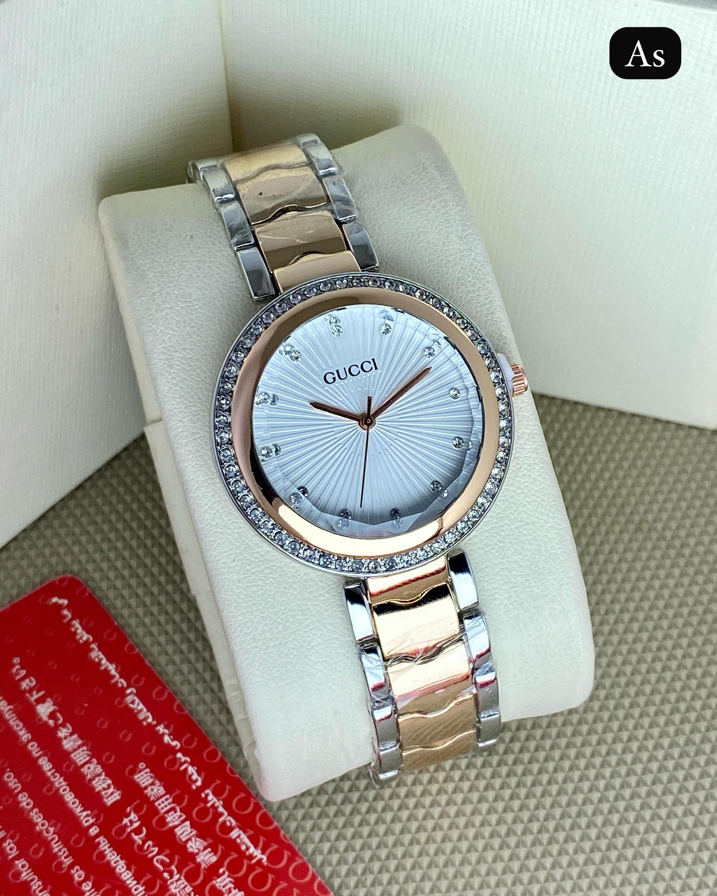 Gucci for ladies just in 999 /- maurya watch