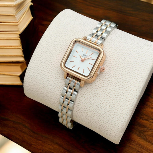 Dw Ladies watch Square case Metal chain maurya watch