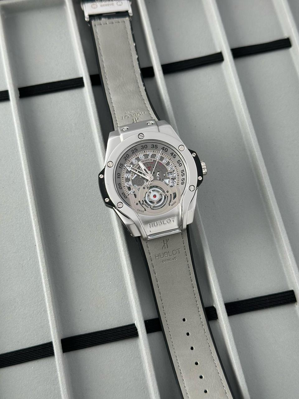 Hublot Gent’s Date Working Leather belt maurya watch