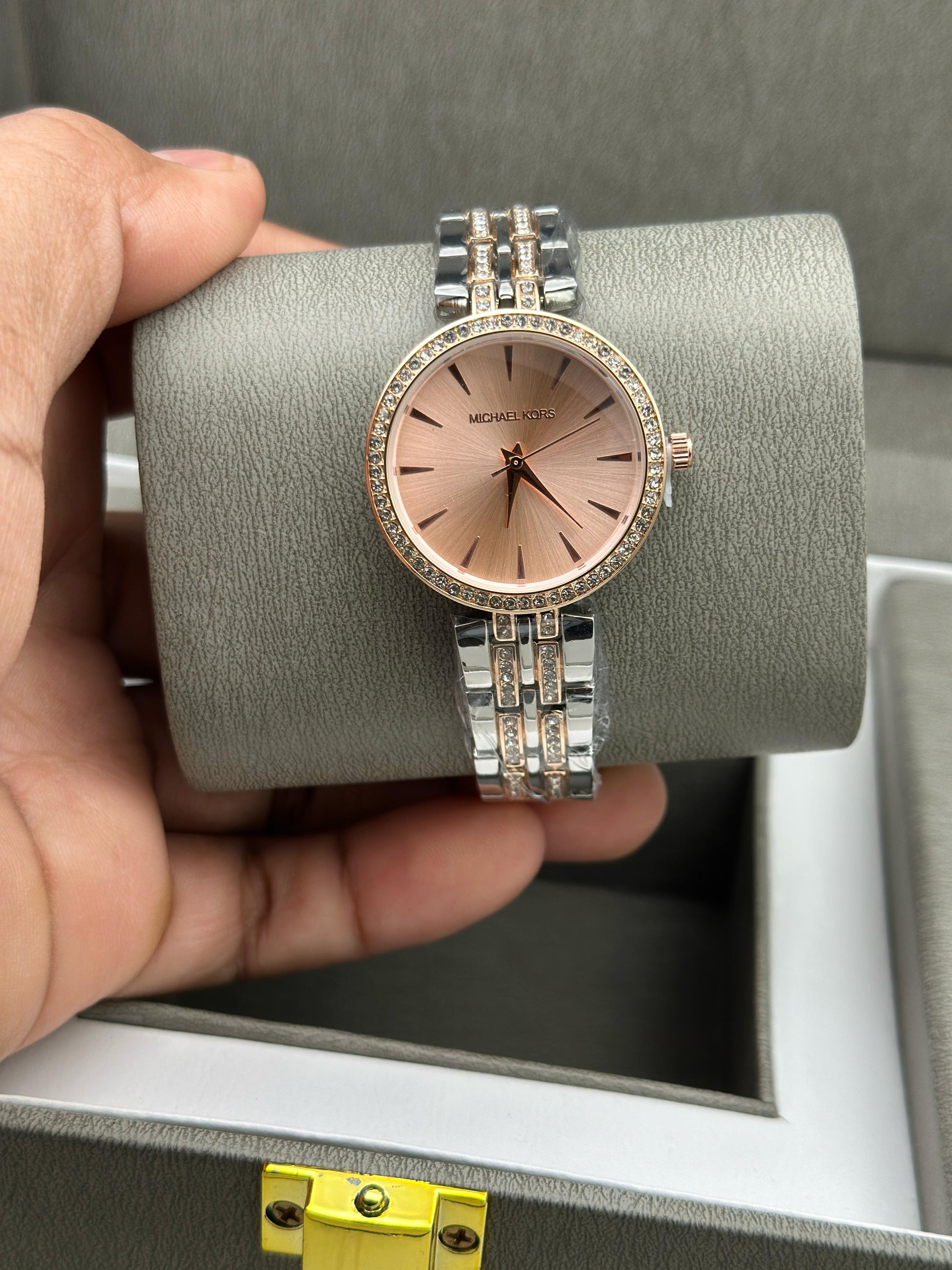 Mk ladies watch maurya watch