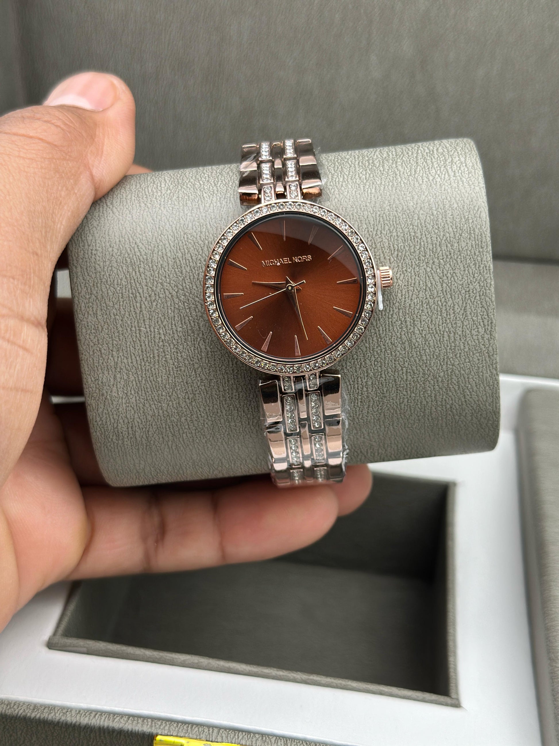 Mk ladies watch maurya watch