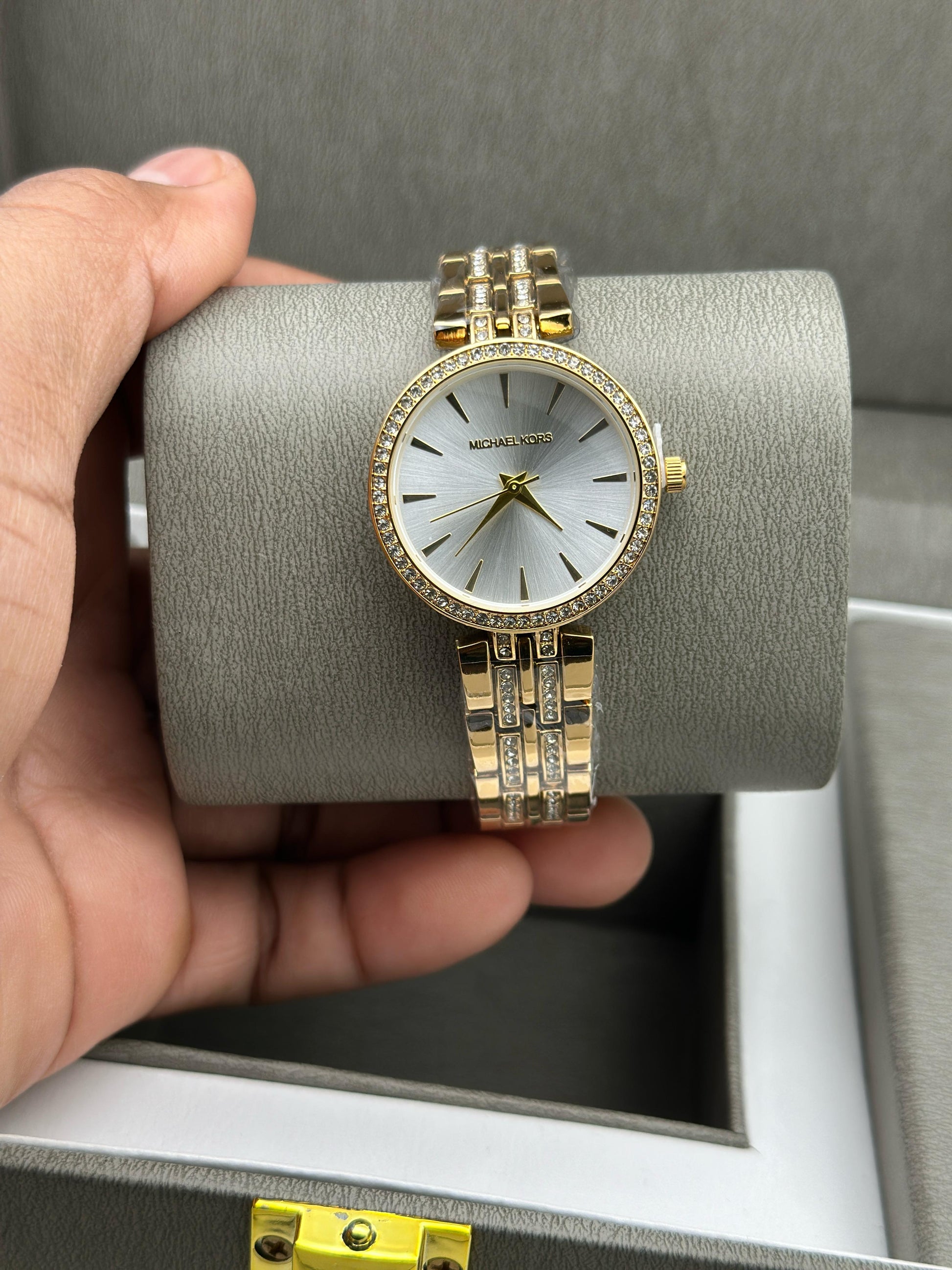 Mk ladies watch maurya watch