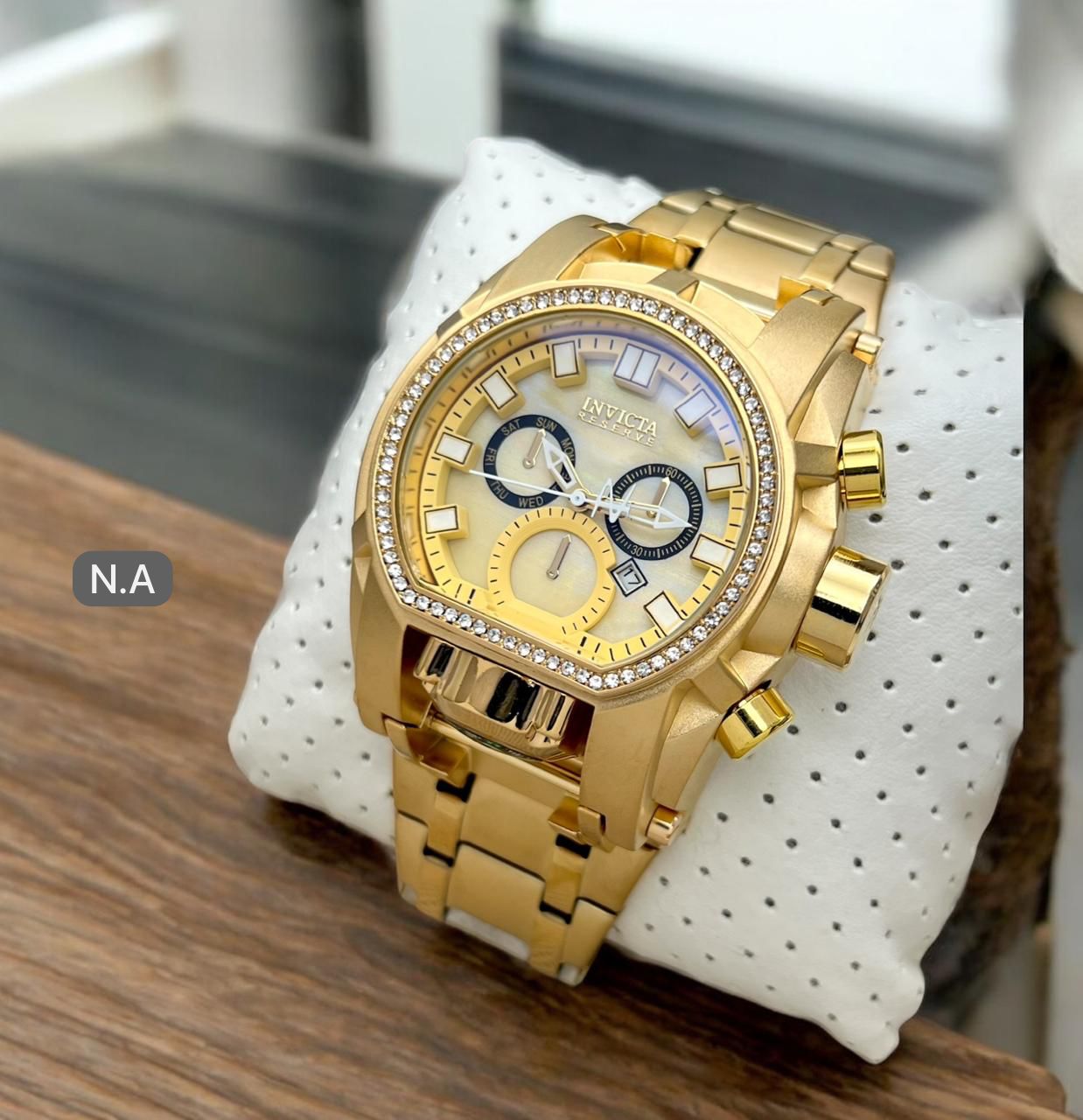 nvicta Reserve Bolt Zeus watch