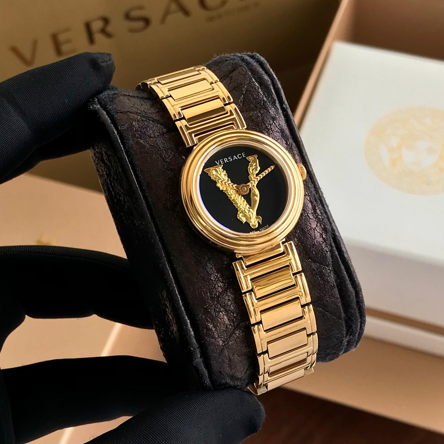 Versace VET300921 Mini Virtus Woman’s Watch 💕