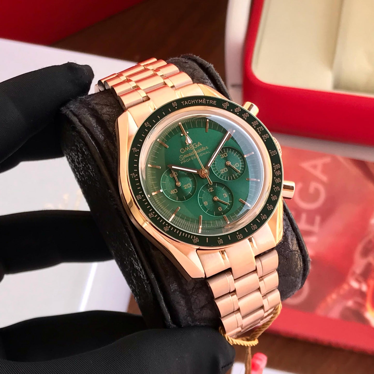 Omega Speedmaster Moonwatch Japanese Quartz Machinery Mens Watch 🤩