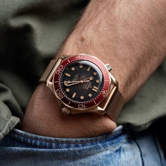 Omega Seamaster Diver 300M Bronze Gold Automatic Mens Watch  🤩