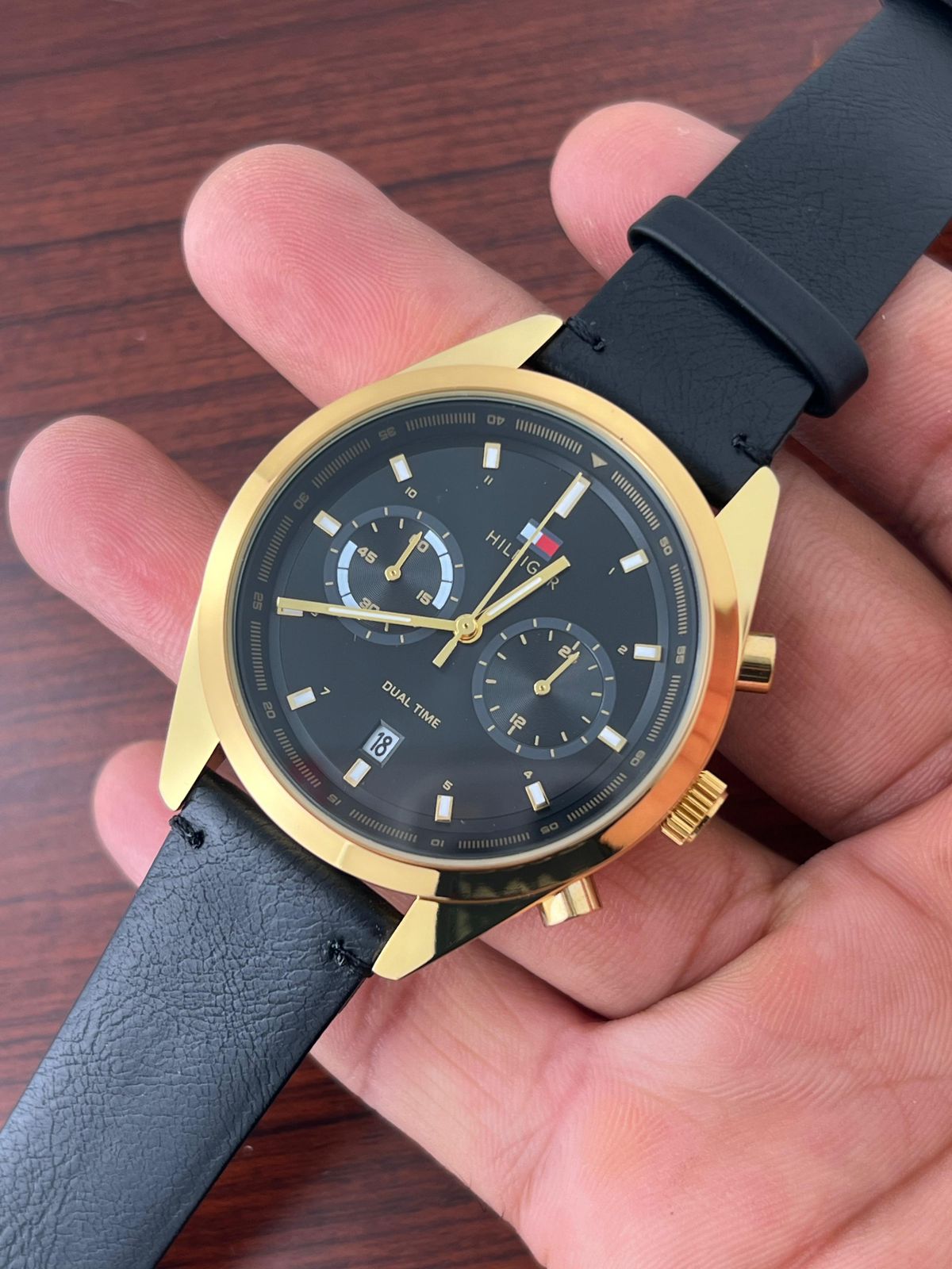 Tomy Hilfiger Modern Automatic