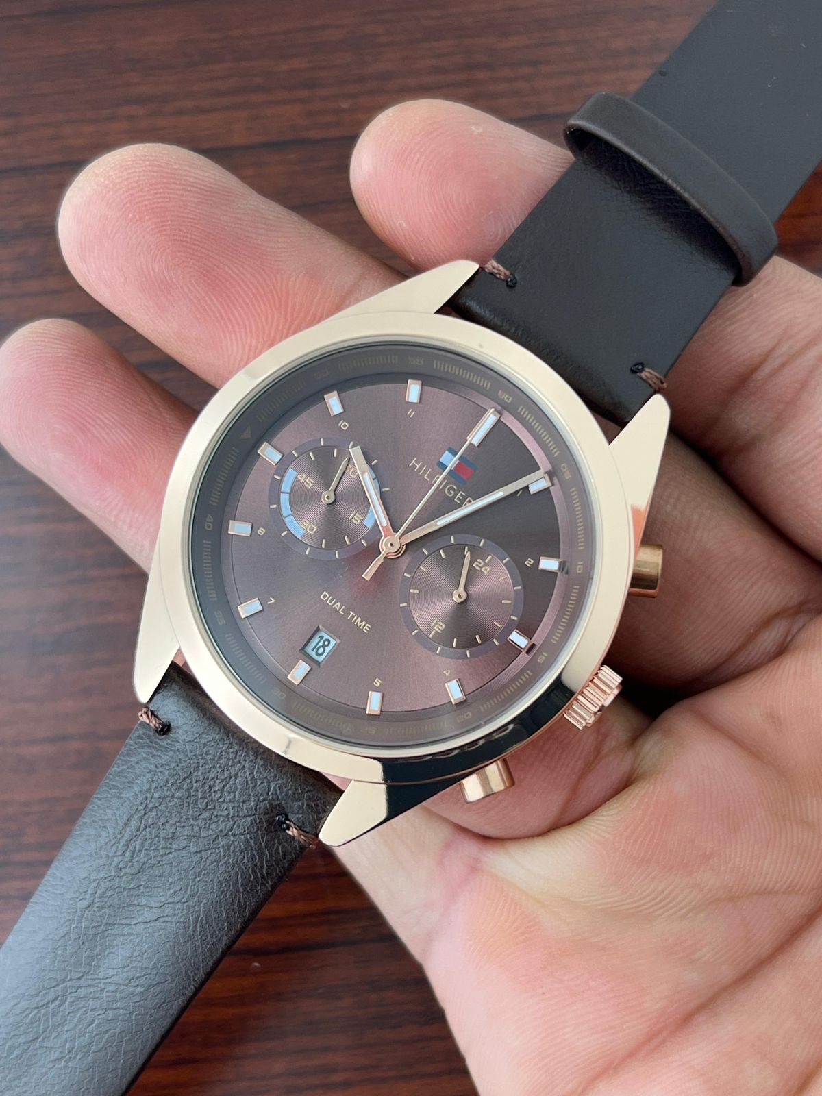 Tomy Hilfiger Modern Automatic