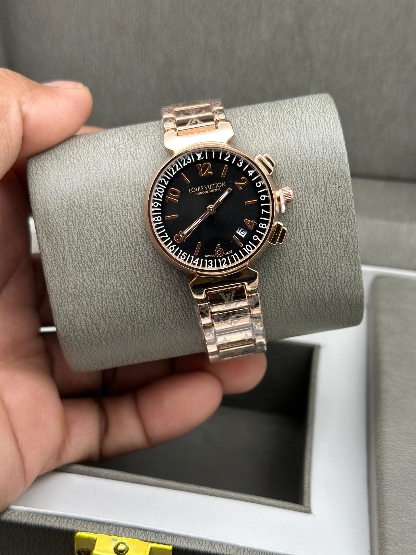 Lv ladies watch date working