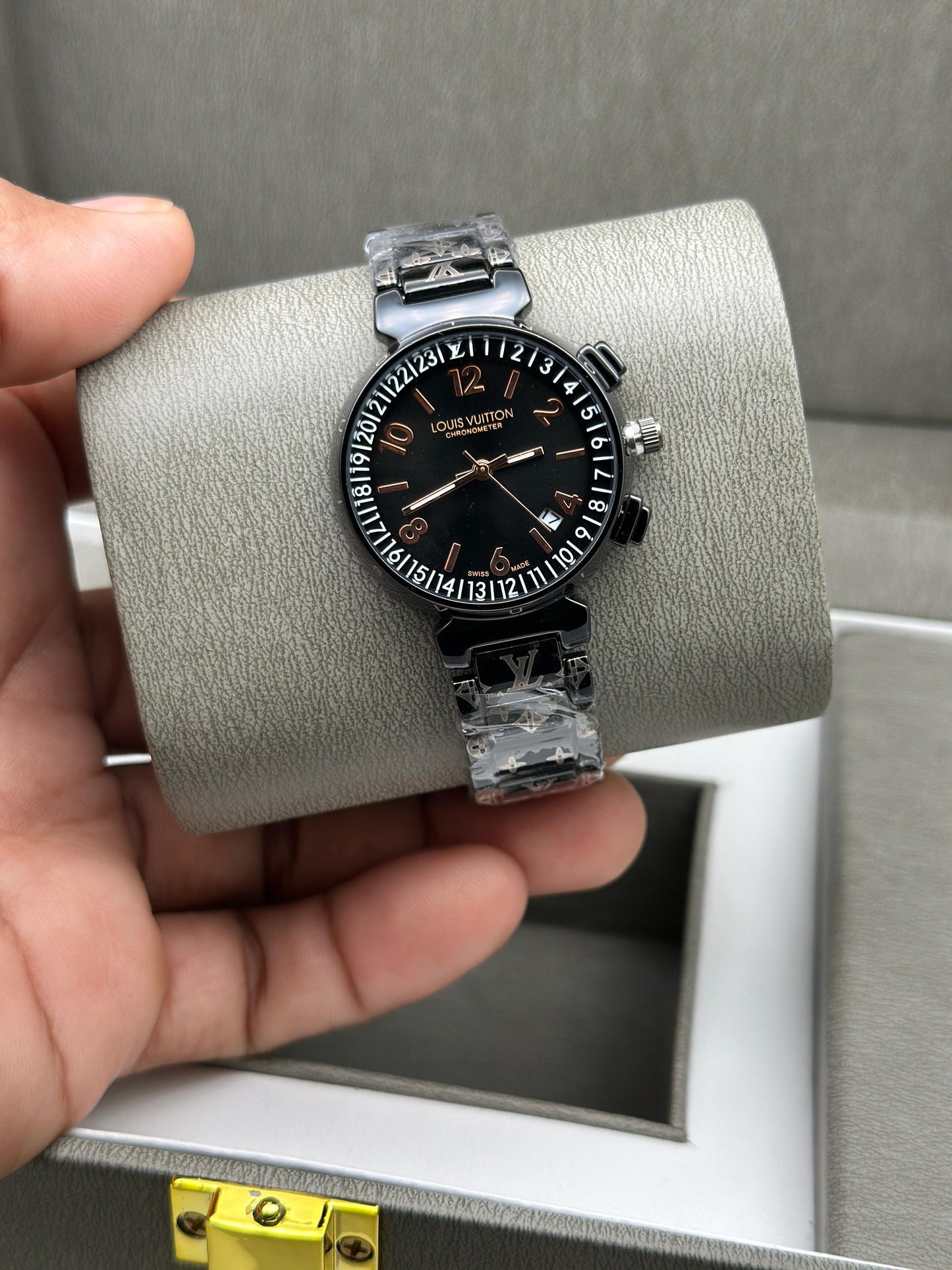 Lv ladies watch date working