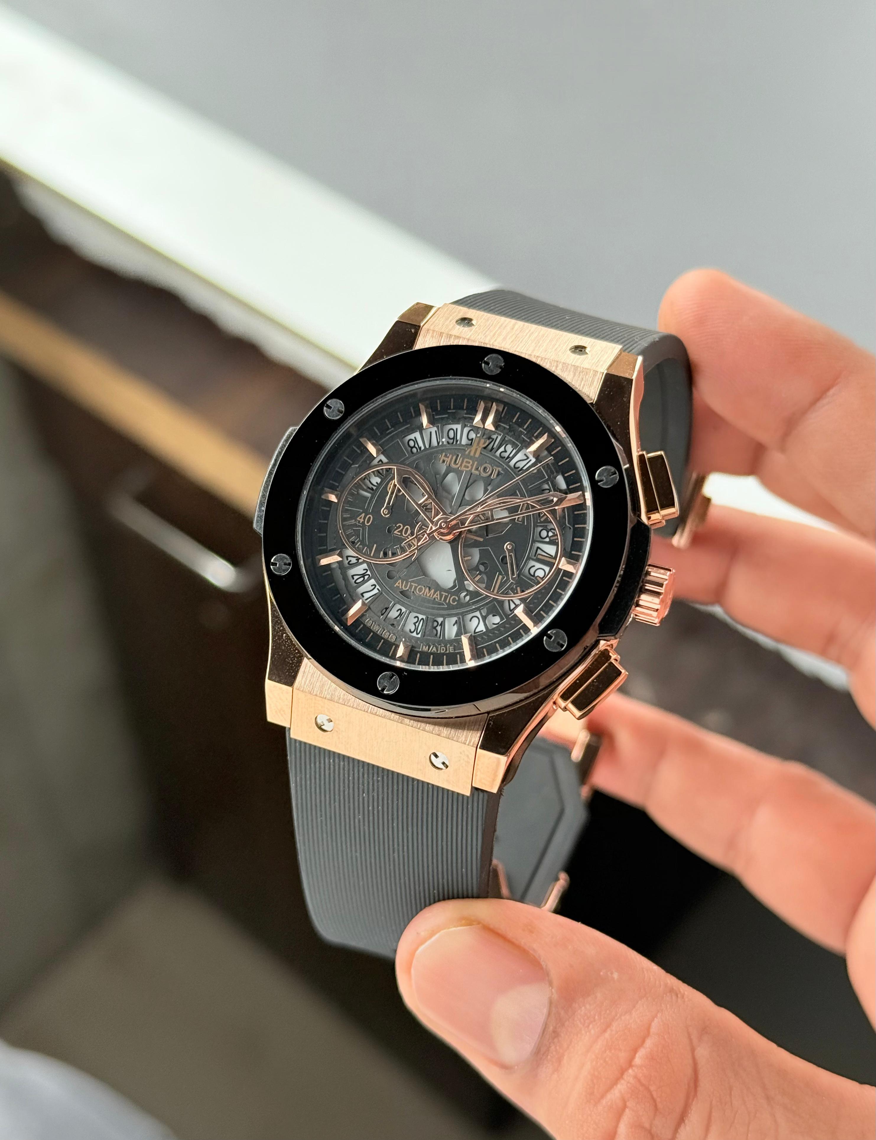 H_ublot Big-Bang Chronograph premium watch for men