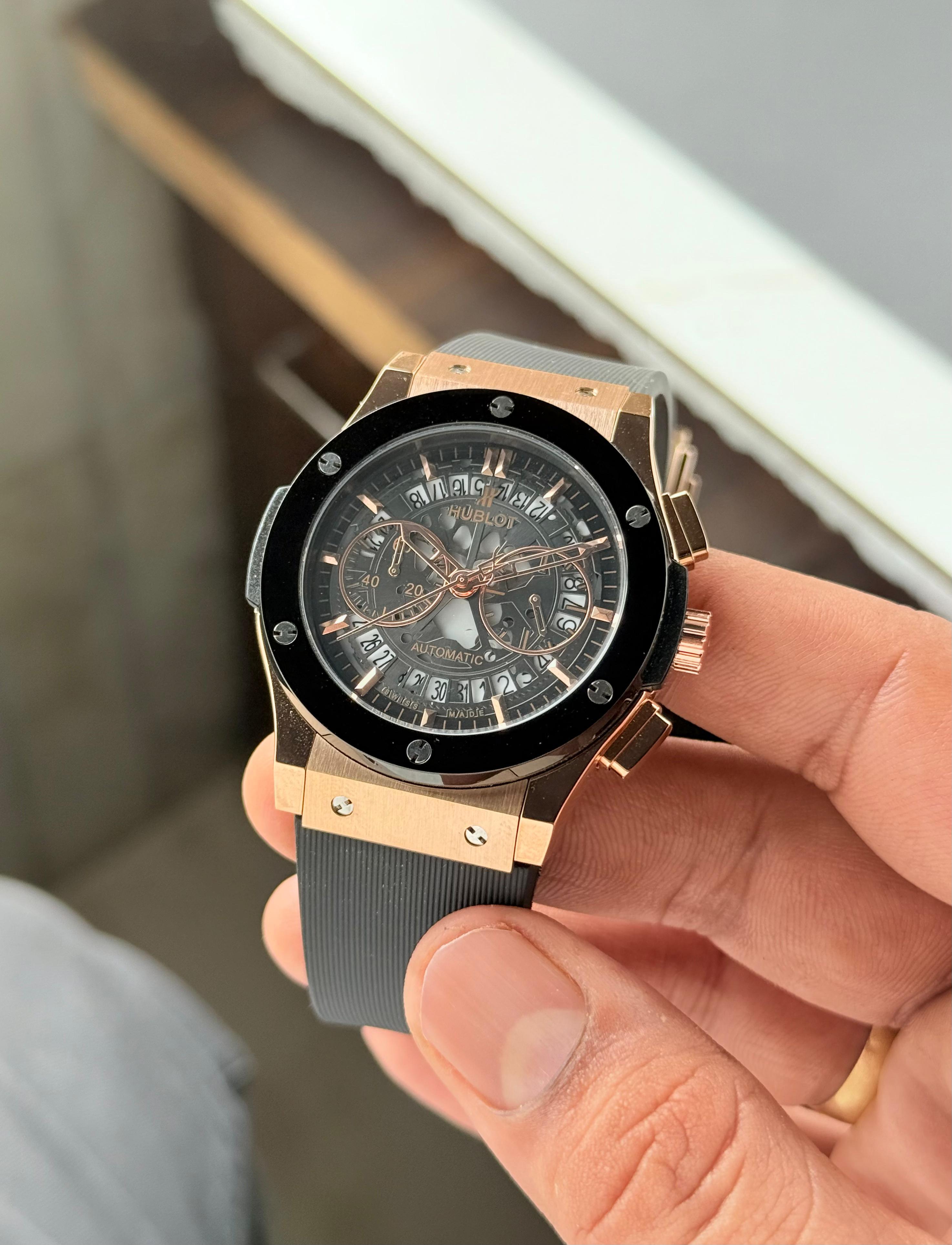 H_ublot Big-Bang Chronograph premium watch for men