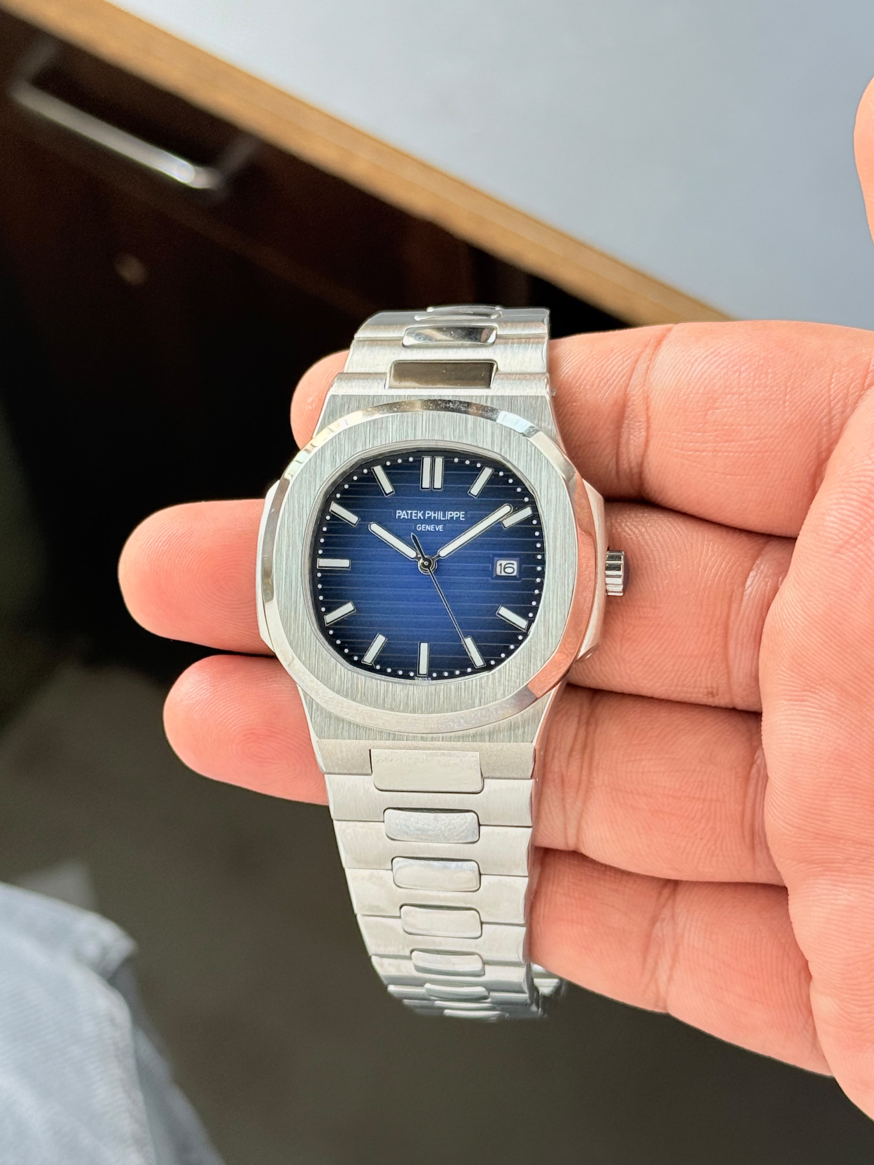 P_atek Philippe Nautilus Premium watch for men