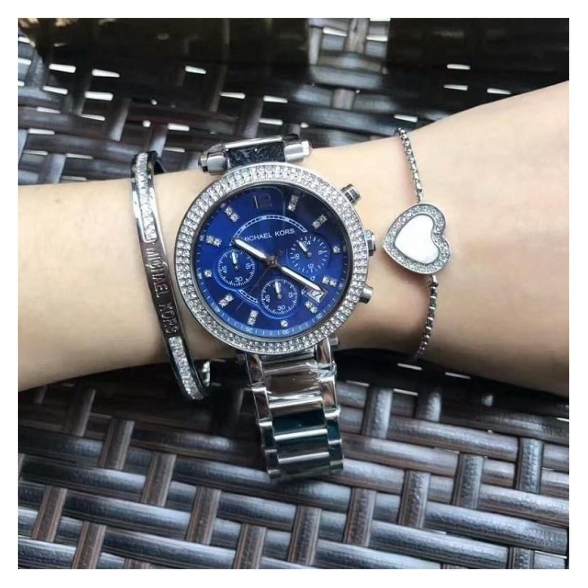 ✨ ELEGANCE MEETS LUXURY – MICHAEL KORS PREMIUM WOMEN’S TIMEPIECE ✨ maurya watch