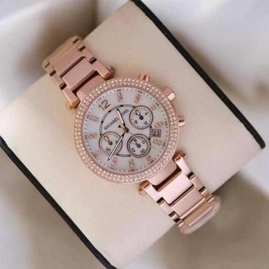 ✨ ELEGANCE MEETS LUXURY – MICHAEL KORS PREMIUM WOMEN’S TIMEPIECE ✨ maurya watch